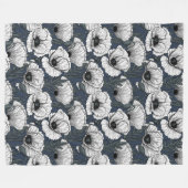 Weiße Mohnblumen auf Navy Fleecedecke (Vorderseite (Horizontal))