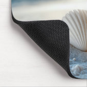 Weiße Muscheln im Ozean Sand Mousepad (Ecke)