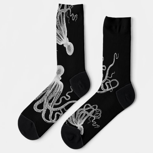 Weiße Octopus-schwarze Socken (Linkes Detail)
