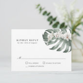 Weiße Orchideen auf dem Monstera Tropical Wedding  RSVP Karte (Stehend Vorderseite)