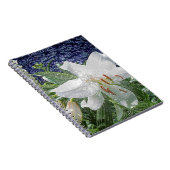 Weiße Osterlilie im Garten Notizblock (Rechte Seite)