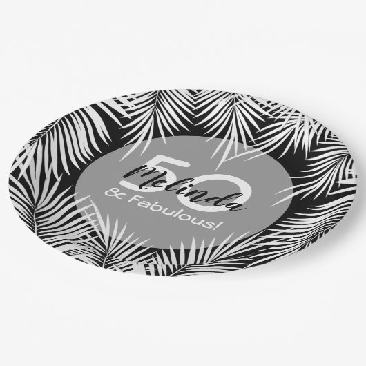 Weiße Palmen in schwarztropischer Farbe Pappteller (Schrägansicht)