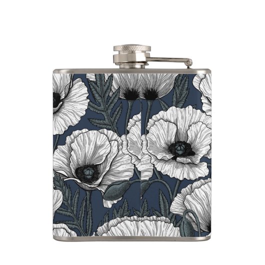 Weiße Pappchen auf der Marine Flachmann (Rückseite)