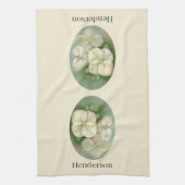 Weiße Pastelle Hydrangea Blütencreme Geschirrtuch (Vertikal)
