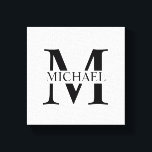 Weiße Personalisierte Monogramm und Name Leinwanddruck<br><div class="desc">Personalisierte Monogramm- und Namensgeschenke mit personalisiertem schwarzem Monogramm im klassischen Serif-Schriftart-Stil mit Namensbox in der Mitte des Monogramms auf weißem Hintergrund. Perfekt als Wohngestaltungen,  Hauswärme Geschenke,  Feriengeschenke für Familien,  Neuvermählte und mehr.</div>