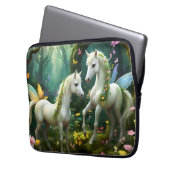 Weiße Pixie Fantasy Pferde im magischen Garten, Laptopschutzhülle (Vorderseite Links)