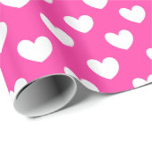 Weiße Polka-Herzen auf Fuchsienrosa Geschenkpapier (Rolleneckpunkt)