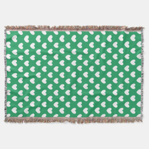 Weiße Polka-Herzen auf Kelly Green Decke