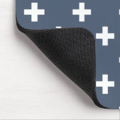 Weiße Polka-Kreuze auf blau-grau Mousepad (Ecke)