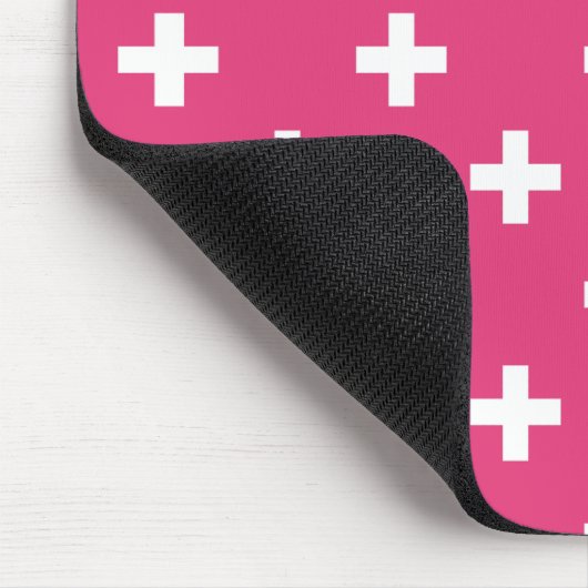 Weiße Polka-Kreuze auf Fuchsia Mousepad (Ecke)