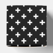 Weiße Polka-Kreuze auf schwarz Geschenkschachtel (Oben)