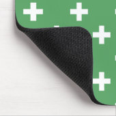 Weiße Polka kreuzt grün Mousepad (Ecke)