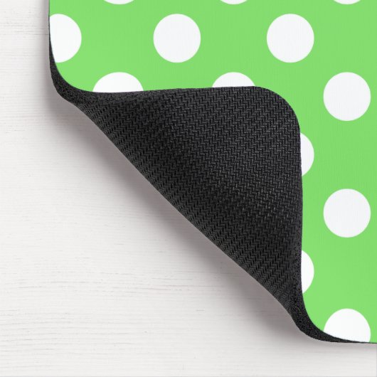 Weiße Polka Punkte auf Apfelgrün Mousepad (Ecke)