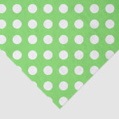 Weiße Polka Punkte auf Apfelgrün Seidenpapier (Ausschnitt)