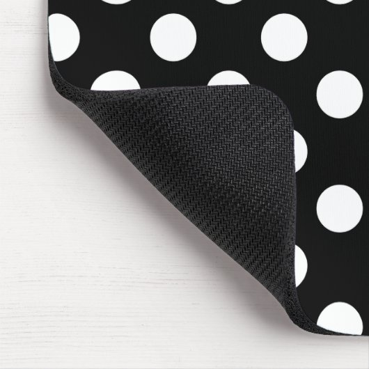 Weiße Polka Punkte auf schwarz Mousepad (Ecke)