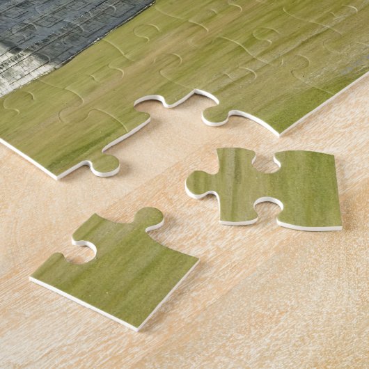 Weiße Puffwolken über der Maya-Pyramide Puzzle (Seite)