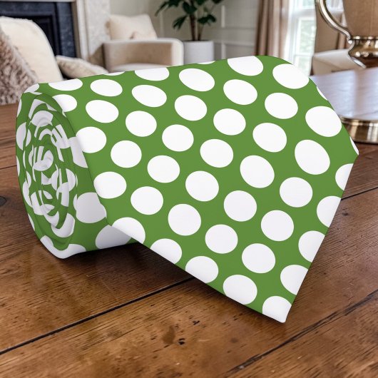 Weiße Punkte auf grünem Maßanzug Krawatte