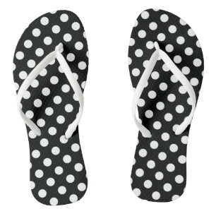 Weiße Punkte auf Schwarz Badesandalen
