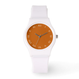 Weiße römische Zahlen über Orangenfrauen könne Armbanduhr