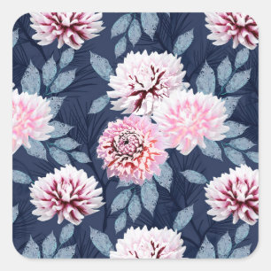Weiße, rosa Blüten auf dunkelblau. Quadratischer Aufkleber