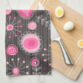 Weiße, rosa und blaue Herzen und Blume blühend Handtuch (Viertel Falte)