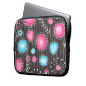 Weiße, rosa und blaue Herzen und Blume blühend Laptopschutzhülle (Vorderseite Links)