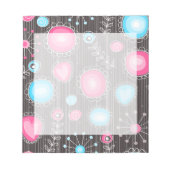 Weiße, rosa und blaue Herzen und Blume blühend Notizblock (Vorderseite)