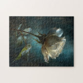 Weiße Rose auf Aquamarin gestrichenem Hintergrund Puzzle (Horizontal)
