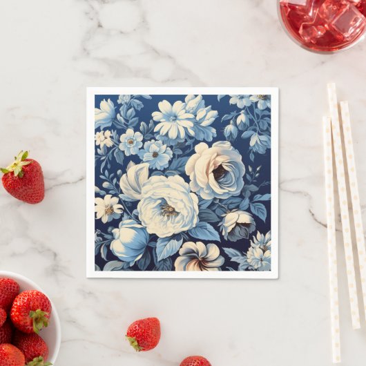 Weiße Rosen auf Indigoblau Hintergrund Serviette (Beispiel)