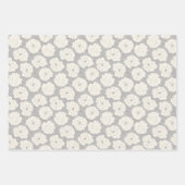 Weiße Rosen auf Light Gray - nahtloses Muster. Geschenkpapier Set (Vorderseite 3)