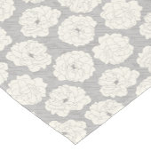 Weiße Rosen auf Light Gray - nahtloses Muster. Kurzer Tischläufer (Ecke)