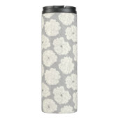 Weiße Rosen auf Light Gray - nahtloses Muster. Thermosbecher (Rückseite)