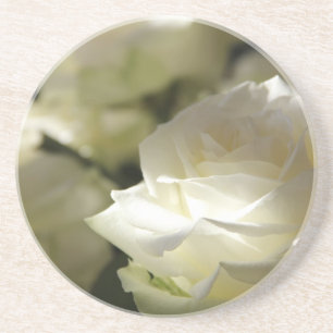 Weiße Rosen-Blumenblüten-Schicksals-Gärten Getränkeuntersetzer