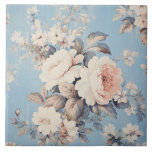 Weiße Rosen im rustikal-blauen Hintergrund Fliese<br><div class="desc">Weiße Rosen und Wildblumen in rustikalem Blau.</div>