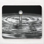 Weiße Rosen im Wassertropfen Mousepad (Vorne)