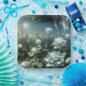 Weiße Rosen im Zaubergarten Pappteller (Party)