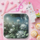 Weiße Rosen im Zaubergarten Pappteller (Party)