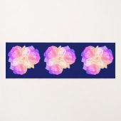 Weiße Rosen mit Raindrops Art Bouquet Yogamatte (Vorderseite (Horizontal))