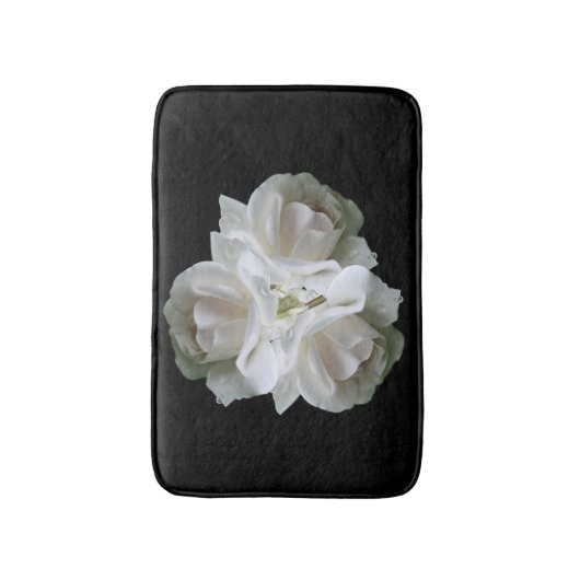 Weiße Rosen mit Raindrops Bouquet Badematte (Vorderseite Vertikal)
