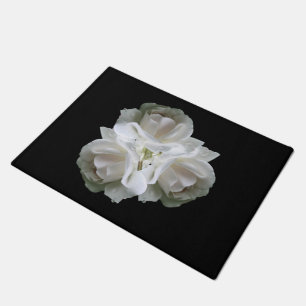 Weiße Rosen mit Raindrops Bouquet Fußmatte