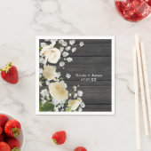 Weiße Rosen und Gipskraut auf Holz Brautparty Serviette (Beispiel)