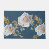 Weiße Rosen und goldene Blätter auf blauem Hinterg Fußmatte (Vorderseite)