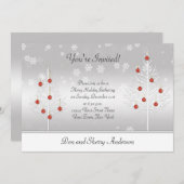 Weiße rote Weihnachtsbaumen auf Silver Holiday Par Einladung (Vorne/Hinten)