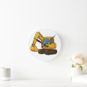 Weiße runde Wanduhr mit gelbem Baggerdesign (Zuhause)