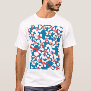 Weiße Sakura, klassisch blaues Hintergrundmuster. T-Shirt