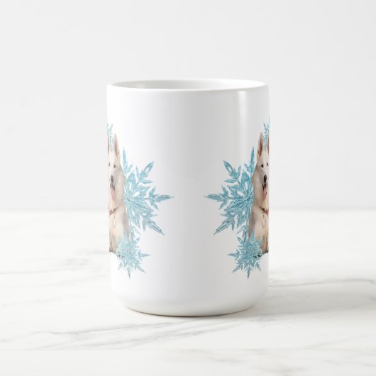 Weiße Schafhirte in den Schneeflocken Kaffeetasse (Mittel)