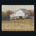 Weiße Scheunen-Ansicht Puzzle<br><div class="desc">Weiße Scheunen-Ansicht I durch Tim OToole. Kennzeichnet eine schöne weiße Scheune, die unter Bäumen in der Landschaft nestled ist.</div>