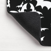 Weiße Schläger auf Schwarzem Mousepad (Ecke)