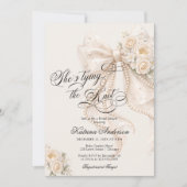 Weiße Schleife Sie heiratet Hochzeitsdusche Einladung (Vorderseite)