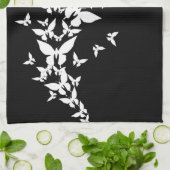 Weiße Schmetterlinge auf Schwarzem Handtuch (Gefaltet)